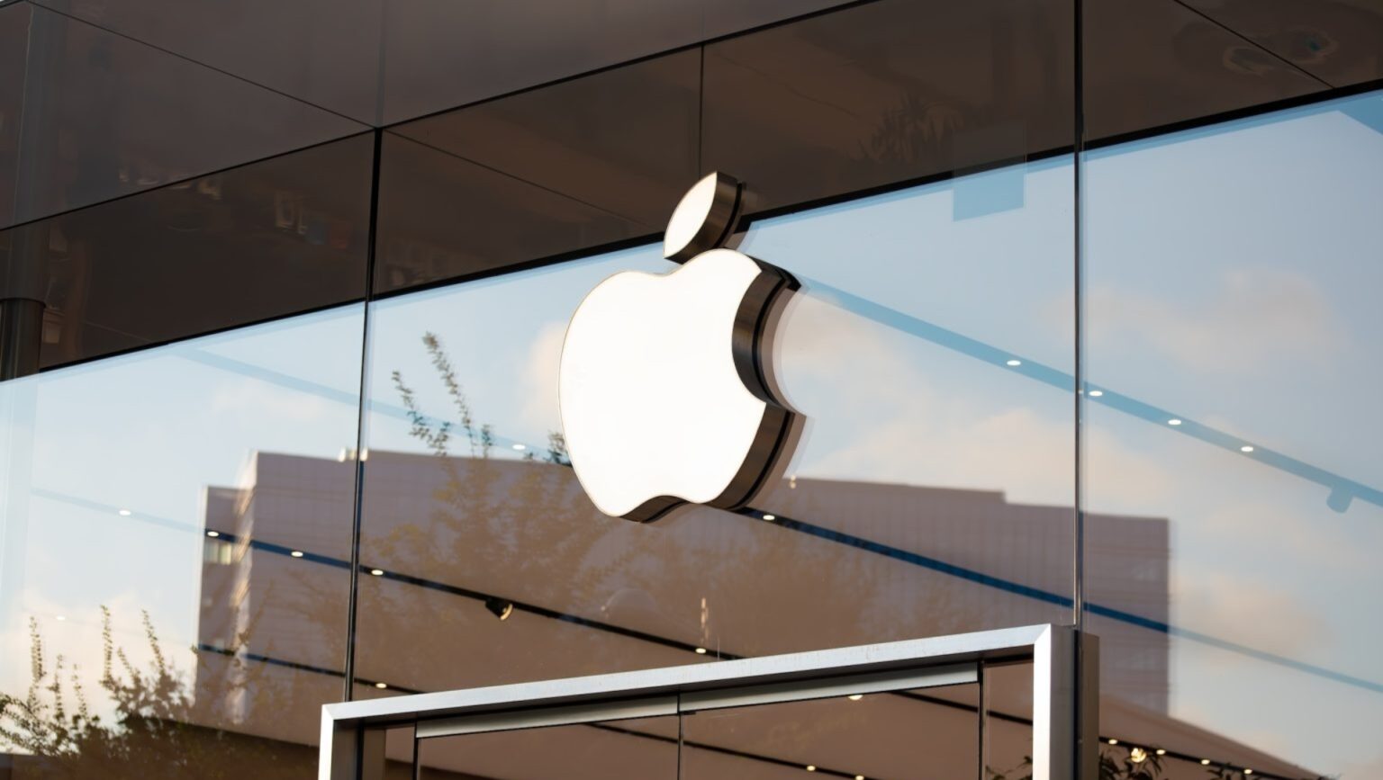 Apple's 'xrOS' Trademark: Exciting WWDC Surprises Await