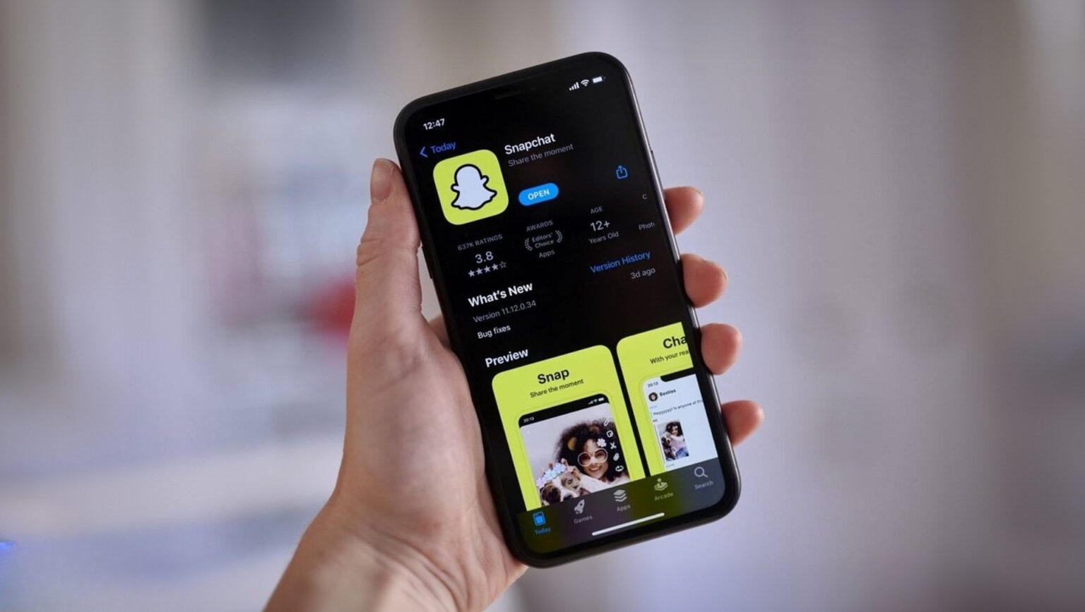 Snap Utilizes 10 Billion AI Chatbot Messages to Enhance its Ad Business